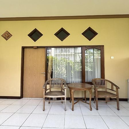 Taxa Raya Guest House Легіан Екстер'єр фото